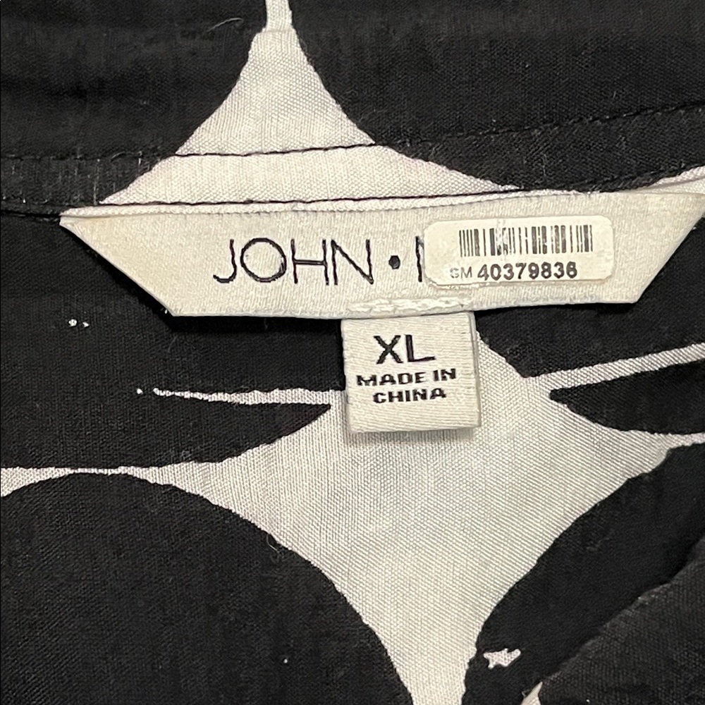 John Mark Button Front Split Hem Tunic in Black &… - image 7